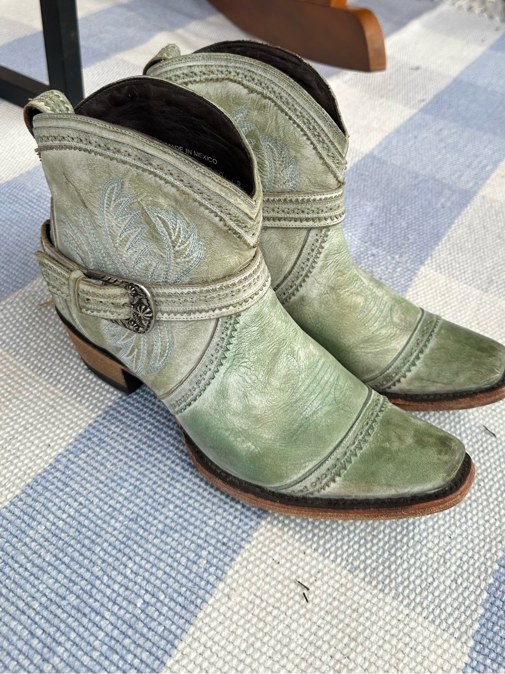 Women's Distressed Blue Leather Lane Boots Ballyhoo Western booties blue soles